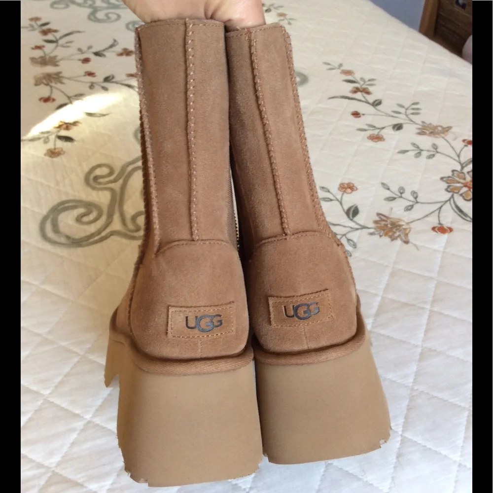UGG Classic twin heights boots
